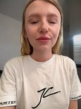 EvaBrooklyn online show from 03/13/25, 03:33