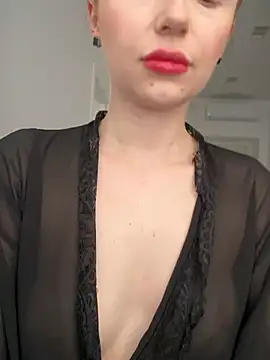 EvaBrooklyn online show from 03/22/25, 06:22