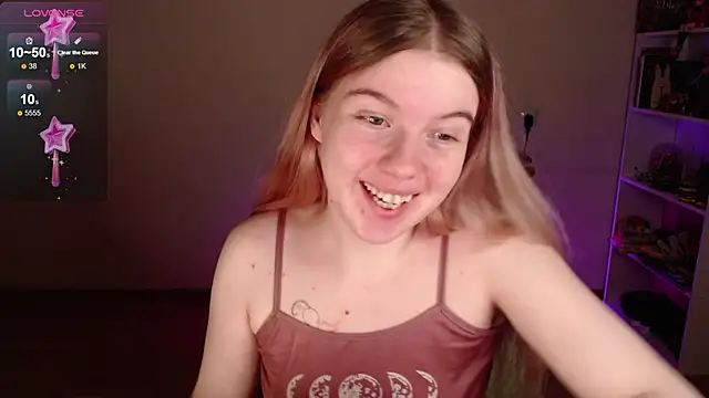 Strawberry juli online show from 02/28/26, 01:23