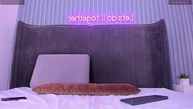 Snapshot of Haily_b chatting on 03/10/25, 08:23 Haily b online show from 03/10/25, 08:23