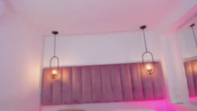 Snapshot of Haily_b chatting on 11/27/25, 08:00 Haily b online show from 11/27/25, 08:00