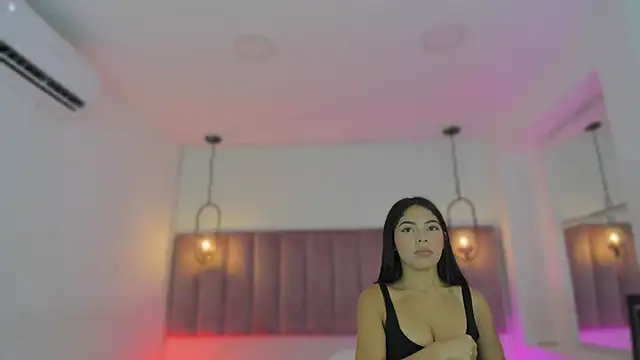 Snapshot of Haily_b chatting on 12/05/25, 07:43 Haily b online show from 12/05/25, 07:43