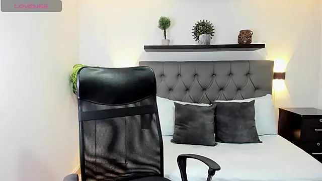 dulce victoriaa  online show from 03/14/25, 07:12