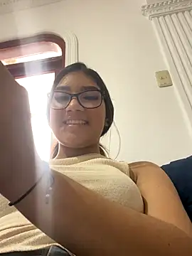 Snapshot of yousweet-Scarett chatting on 09/17/25, 07:37 yousweet-Scarett online show from 09/17/25, 07:37