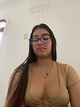 Snapshot of yousweet-Scarett chatting on 10/08/25, 06:16 yousweet-Scarett online show from 10/08/25, 06:16