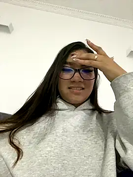 Snapshot of yousweet-Scarett chatting on 10/17/25, 09:28 yousweet-Scarett online show from 10/17/25, 09:28