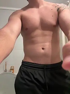 shuki0101 online show from 10/29/25, 04:09