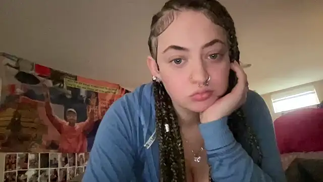 Snapshot of cognacwoodss chatting on 12/01/25, 03:17 cognacwoodss online show from 12/01/25, 03:17