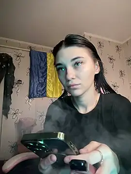 Snapshot of MrrKate chatting on 03/02/25, 10:03 MrrKate online show from 03/02/25, 10:03