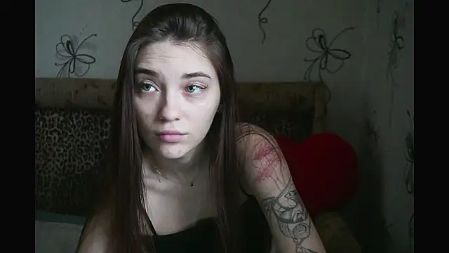 Snapshot of MrrKate chatting on 03/11/25, 10:40 MrrKate online show from 03/11/25, 10:40