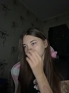 Snapshot of MrrKate chatting on 09/19/25, 12:56 MrrKate online show from 09/19/25, 12:56