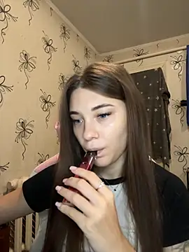 Snapshot of MrrKate chatting on 10/23/25, 09:13 MrrKate online show from 10/23/25, 09:13