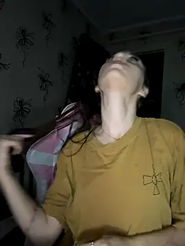 Snapshot of MrrKate chatting on 11/11/25, 12:21 MrrKate online show from 11/11/25, 12:21