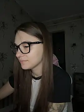 Snapshot of MrrKate chatting on 11/24/25, 12:43 MrrKate online show from 11/24/25, 12:43