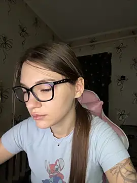 Snapshot of MrrKate chatting on 11/28/25, 12:13 MrrKate online show from 11/28/25, 12:13