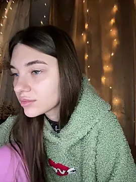 Snapshot of MrrKate chatting on 02/11/26, 01:21 MrrKate online show from 02/11/26, 01:21