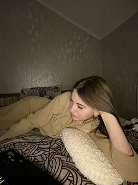 Snapshot of MrrKate chatting on 04/02/26, 12:08 MrrKate online show from 04/02/26, 12:08