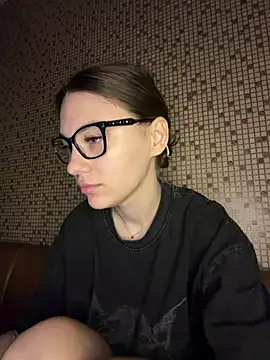 Snapshot of MrrKate chatting on 06/03/26, 01:19 MrrKate online show from 06/03/26, 01:19