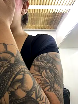 Snapshot of Madisson-Rivas chatting on 11/03/25, 08:32 Madisson-Rivas online show from 11/03/25, 08:32