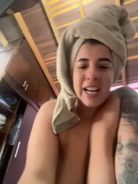 Snapshot of Madisson-Rivas chatting on 11/26/25, 05:25 Madisson-Rivas online show from 11/26/25, 05:25