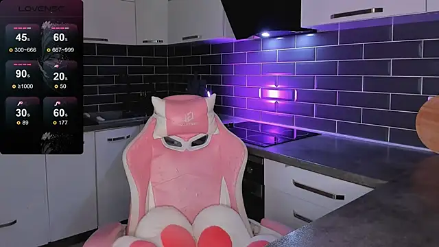 EmmaVictori1 online show from 04/03/26, 06:00