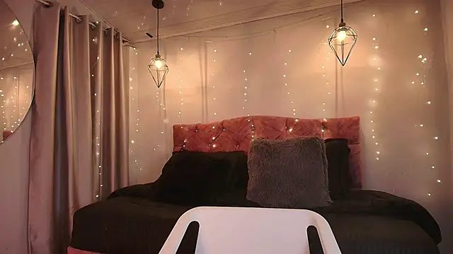 miaoconell online show from 11/12/25, 08:41