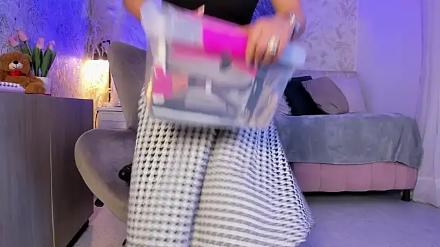 Snapshot of Liannaa_ chatting on 03/05/26, 07:21 Liannaa online show from 03/05/26, 07:21