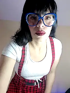 Snapshot of Ali3Martin chatting on 03/04/25, 08:27 Ali3Martin online show from 03/04/25, 08:27