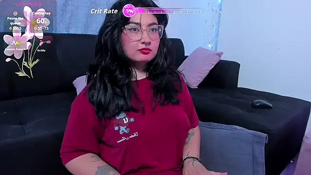 Snapshot of Curvybaddie99 chatting on 10/06/25, 06:22 Curvybaddie99 online show from 10/06/25, 06:22