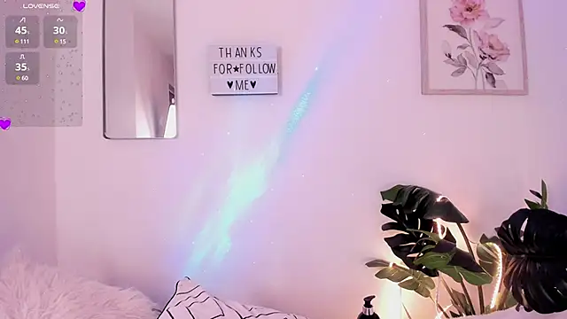 purplemoonn  online show from 03/04/25, 02:42