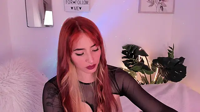 purplemoonn  online show from 03/12/25, 04:02