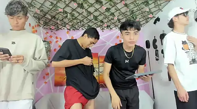 Snapshot of Maxxi_hot23 chatting on 03/04/25, 09:54 Maxxi hot23 online show from 03/04/25, 09:54