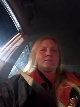 wetnwildforyou online show from 11/17/25, 03:01