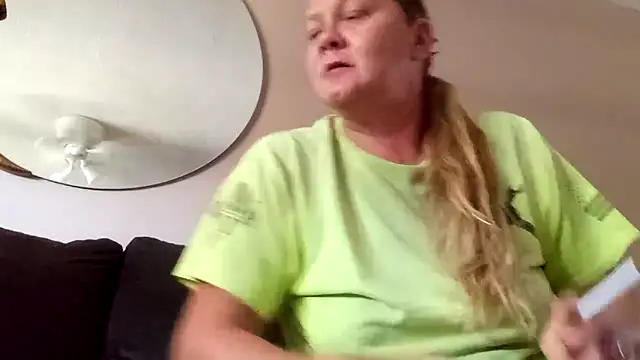 wetnwildforyou online show from 11/25/25, 04:18