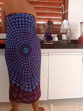 Snapshot of ebonye_ chatting on 09/23/25, 01:47 ebonye  online show from 09/23/25, 01:47