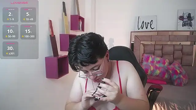 safyka online show from 09/22/25, 11:07