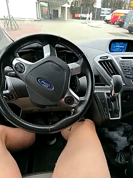 Snapshot of bavaricus123 chatting on 03/13/25, 06:58 bavaricus123 online show from 03/13/25, 06:58