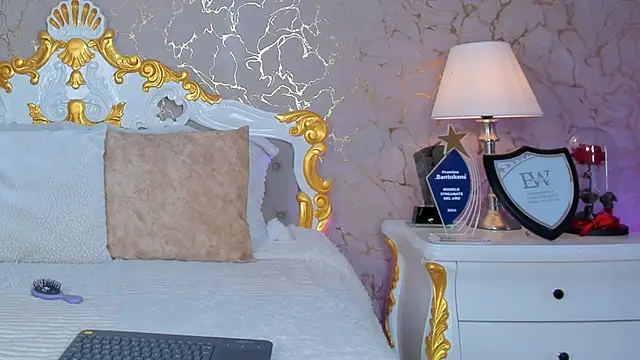 ScarlettWallace online show from 03/13/25, 06:23