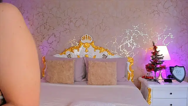 ScarlettWallace online show from 12/21/25, 09:55