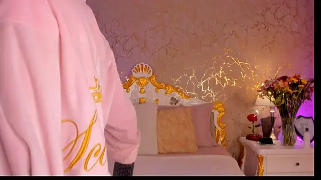 ScarlettWallace online show from 03/12/26, 10:05