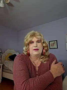 Snapshot of Victoriatv1 chatting on 12/08/24, 12:18 Victoriatv1 online show from 12/08/24, 12:18