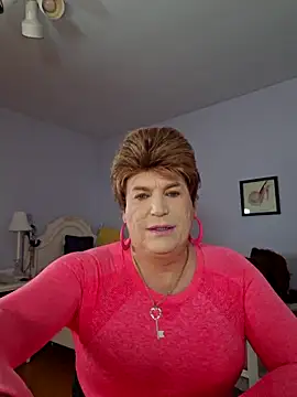 Snapshot of Victoriatv1 chatting on 10/19/25, 10:43 Victoriatv1 online show from 10/19/25, 10:43