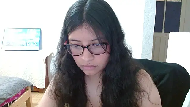 Snapshot of saralo__ chatting on 03/27/26, 06:07 saralo online show from 03/27/26, 06:07