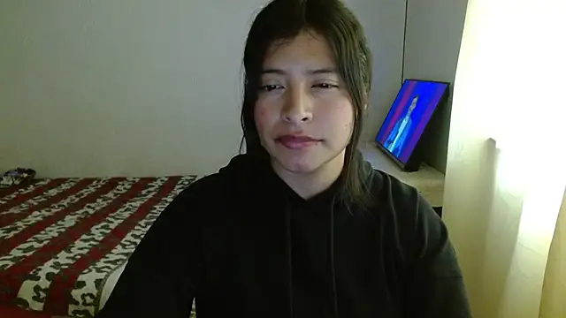Snapshot of saralo__ chatting on 04/05/26, 07:55 saralo online show from 04/05/26, 07:55