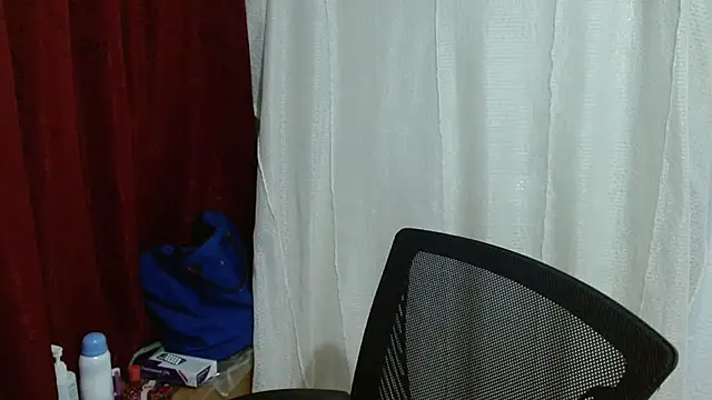 Snapshot of saralo__ chatting on 04/14/26, 12:38 saralo online show from 04/14/26, 12:38