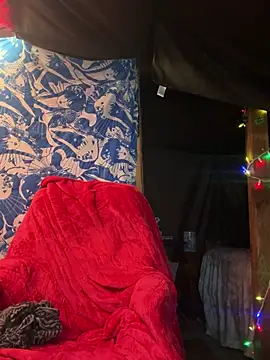 Snapshot of papiVilla23 chatting on 03/20/25, 04:07 papiVilla23 online show from 03/20/25, 04:07