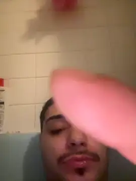 Snapshot of papiVilla23 chatting on 10/02/25, 05:36 papiVilla23 online show from 10/02/25, 05:36