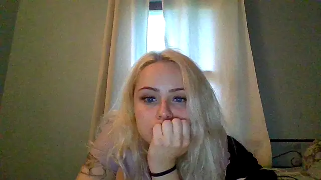 sluttypumpkin online show from 06/09/26, 10:49