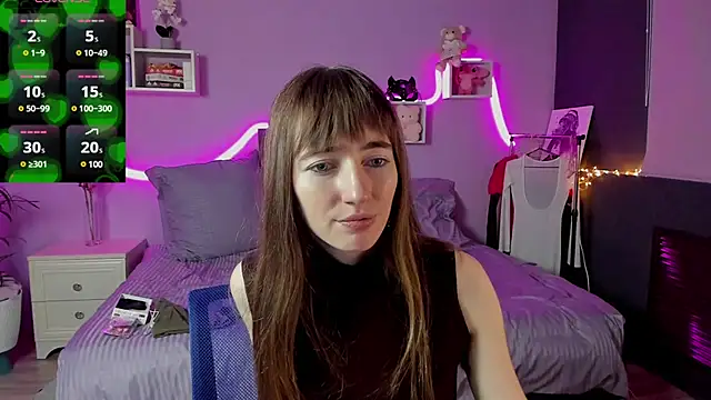 Snapshot of bekkawell chatting on 03/17/25, 12:57 bekkawell online show from 03/17/25, 12:57