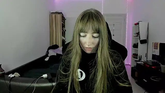 Snapshot of bekkawell chatting on 09/29/25, 02:00 bekkawell online show from 09/29/25, 02:00